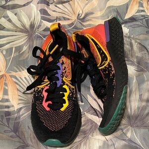 Nike Women’s Black Multicolor Knit Running Shoes
